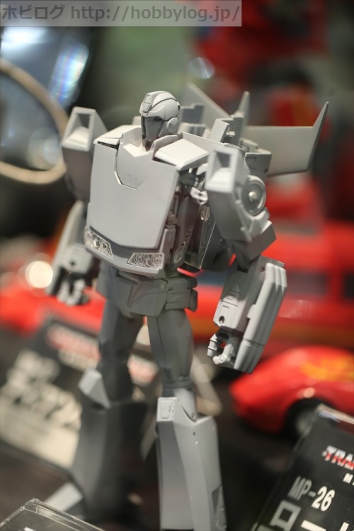 aeonmagnus:  Transformers Masterpiece Shockwave and Hot Rod revealed. 