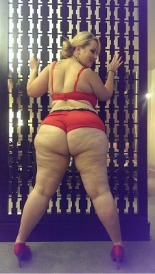 ultra-bbw-lover:  See who else we caught!