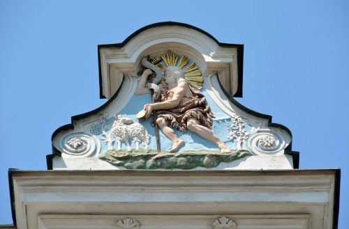 booksnbuildings:Sternhaus in Steyr, Austria.+