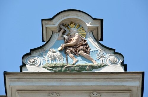 booksnbuildings: Sternhaus in Steyr, Austria. +