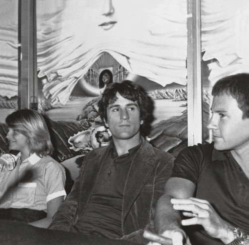 maxxrockatanski:Jodie Foster, Robert De Niro, and Harvey Keitel (Cannes, 1976). “Other college kids 