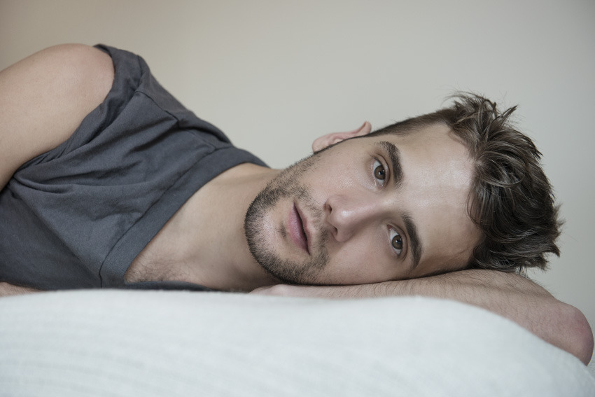 nirarieli:  Singer Songwriter Nicholas Deutsch 