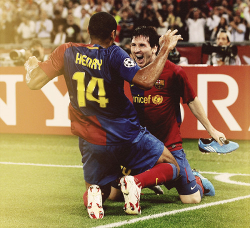 sergiobusquets5:  “The first day that he came into the dressing room, I did not dare to look him in the face. I knew everything that he had done in England.” - Lionel Messi 