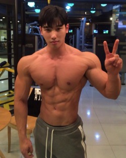 Shreddedobsession:woo Sung Hak