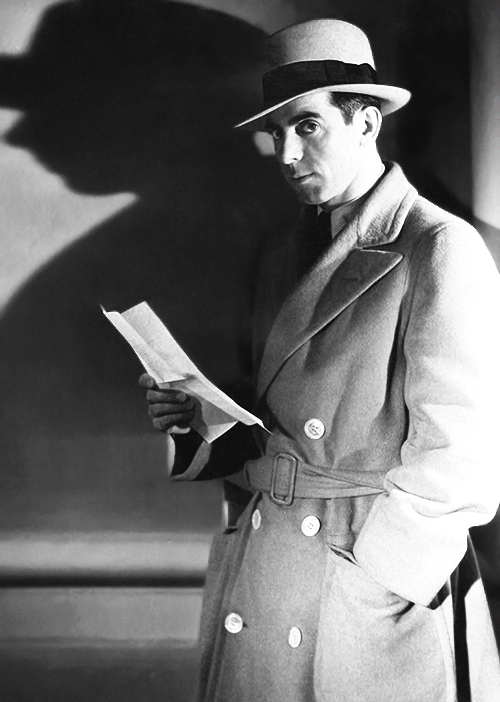 railwayshoes:A dapper Eddie Cantor, circa mid-1930s.