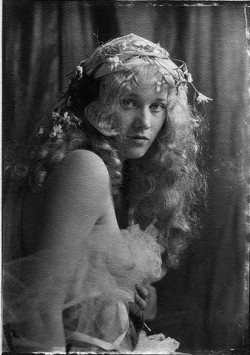 Dolores Costello