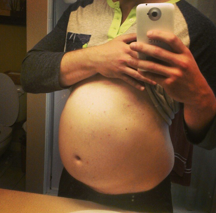 stuffed-bellies-always:  The_swolar_bear on IG 