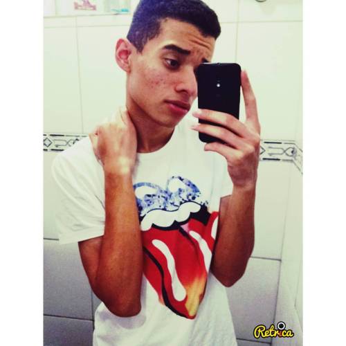 “Se der errado, a gente dá um jeito. Se quebrar, a gente conserta. Se bagunçar, a gente arruma. E se tudo acabar, a gente recomeça.” 