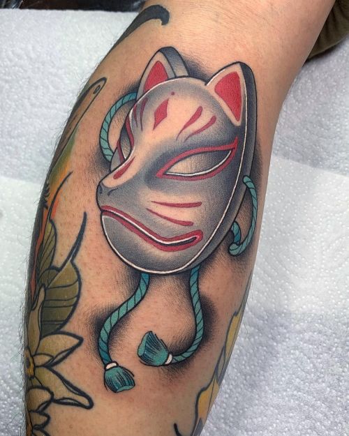 allthepiercingsandbodymods:Kitsune mask tattoo by selinactattoo. Follow them on Instagram! ❤️https:/