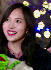 kimnatozaki:just twice things: mina’s gummy smile