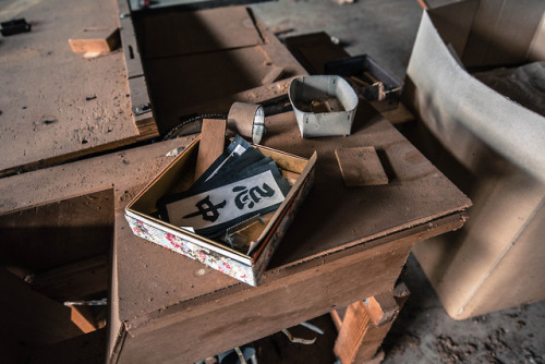 Abandoned Coffin Factory棄てられた棺桶工場,日本