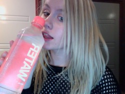 hustings:  yungbadgal:  got the cutest bottle 2day tho  u r cute lke tht bottle hannah, u r jst 1 big botle of cutenes 