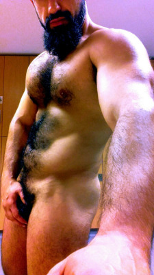 itsallaboutbears:These Hairy Men Can Make You Go Down On Your Knees http://itsallaboutbears.visualfunnies.com/4262958-9448164http://itsallaboutbears.freshphotomoments.net/0183b6bb2cae9ehttp://www.forttroff.com?tap_a=5309-626e47&amp;tap_s=72718-27ca85In
