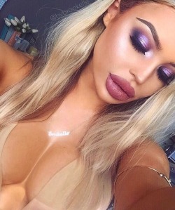 This gorgeous bimbo is fake, fake, fake!