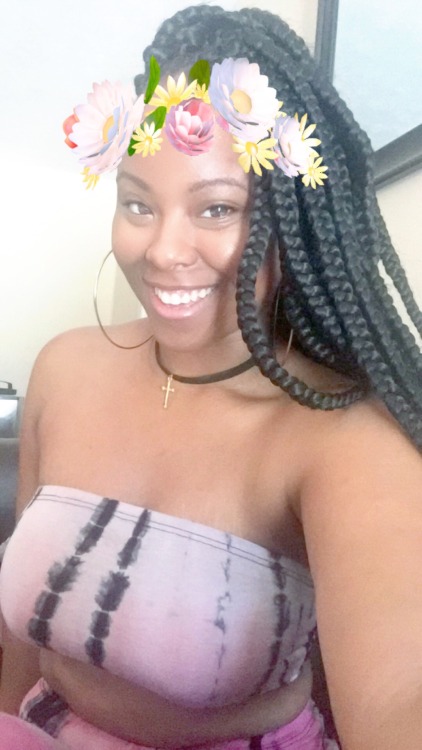 blackgirlsreverything:  IG:@xhoneytreasure Snapchat:@treasurejaee Twitter:@x__naturvlbaddie  Tumblr: @caramelxnxhoney