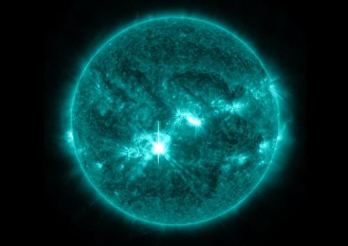 scinewsnetwork:  On October 24th, a solar flare peaked on the surface of the sun, emitting an intense burst of radiation. NASA’s Solar Dynamics Observatory captured the M9.4-class event at a wavelength of 131 Angstroms in order to see the bright flash
