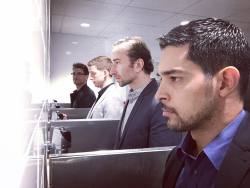 fystarksands:  minorityreport: A cast that Pees together.. Stays together… #minorityreport #NYCC2015 