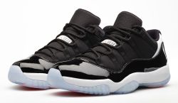 itzallonyou:  (via Air Jordan 11 Retro Low