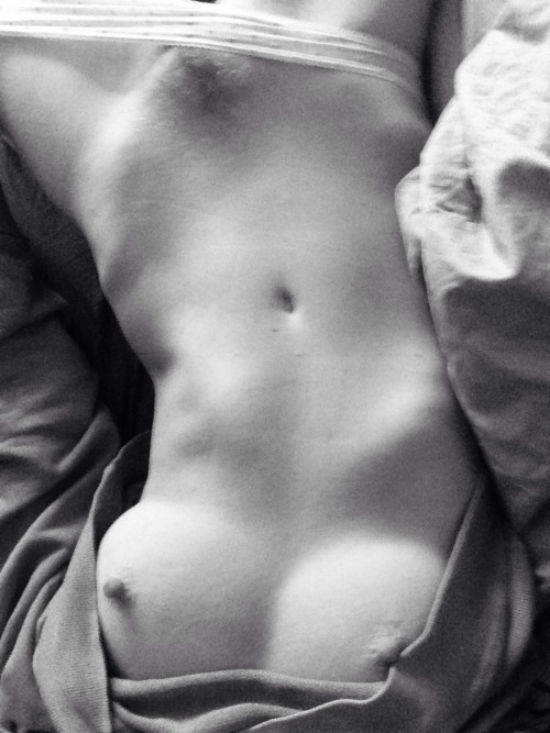 the-naked-me:  i wish i could have stayed in bed
