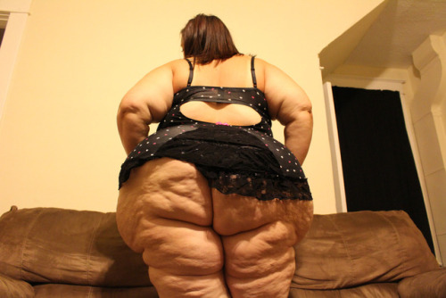 blacksupersizedasses:Big Cellulite Fat Asses