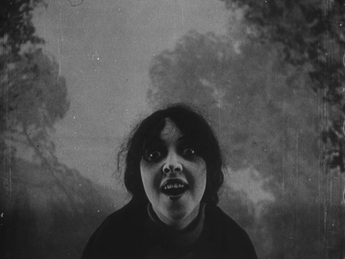 communicants: Les Vampires (Louis Feuillade, 1915)