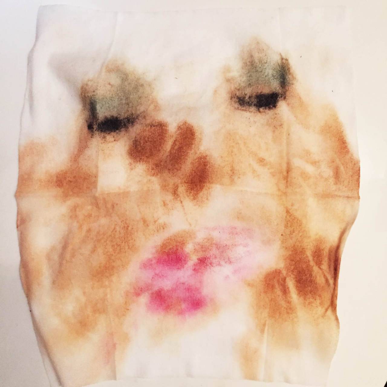 smoothiefreak:  One Week in Makeup Removal Wipes: A Visual Diary 