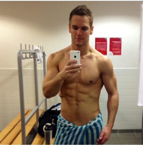 The delicious @_Paddy_White_ from twitter in the changing room! Man I would love to know what’