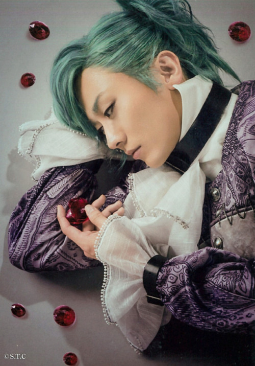 Ota Motohiro as Einsatz| trading bromidefor Gekidan Shining Masquerade Mirage 