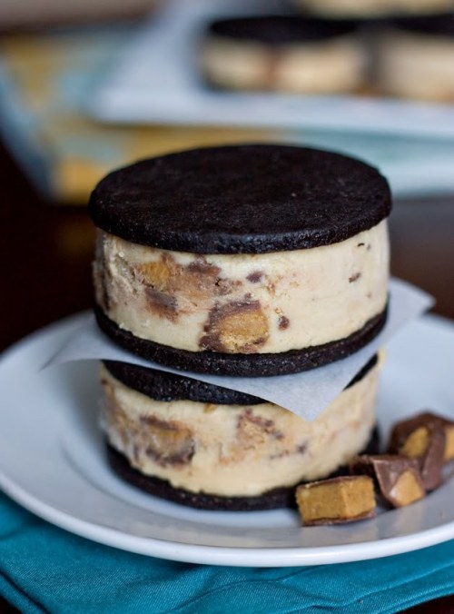 Recipe: Peanut Butter Ice Cream Sandwiches