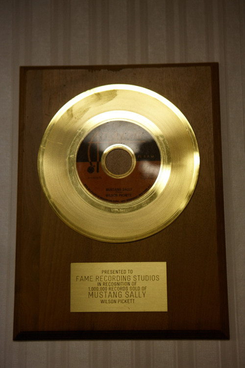 A choice gold disc on the wall in Rick Hall’s office at the FAME studios in Muscle Shoals, Alabama. Rick Hall sadly passed away on January 2nd 2018.