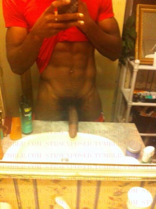 str8exposed:  Submission… http://www.str8exposed.tumblr.com