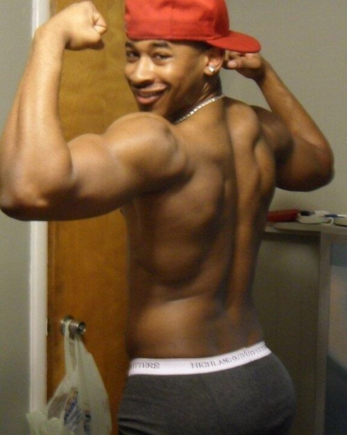 jamaicanbuddy:  Team Cakes