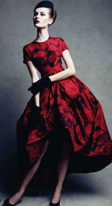 thepaintedbench:  Vintage Valentino