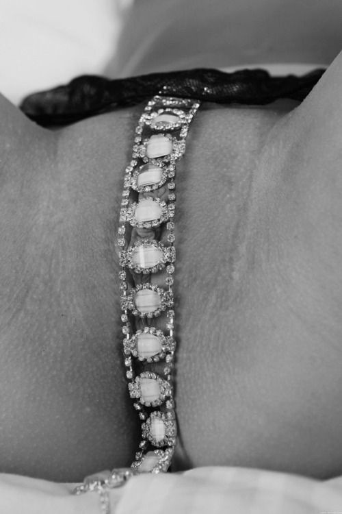 cravehiminallways212:  Adorned for your eyes only… 💋  Mmmmm need to get beads