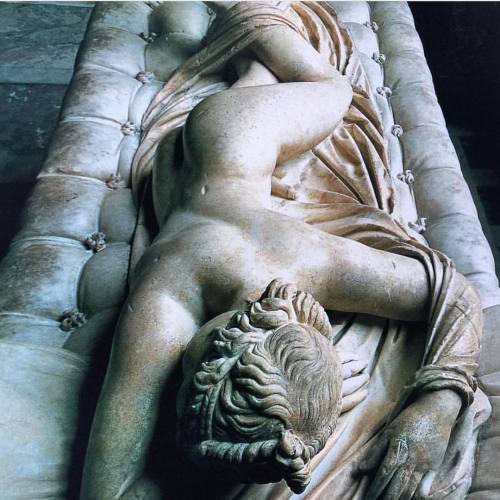 Sleeping Hermaphroditus #sleepinghermaphroditus #sculpture #ancient #marble #bernini #louvre #hellen