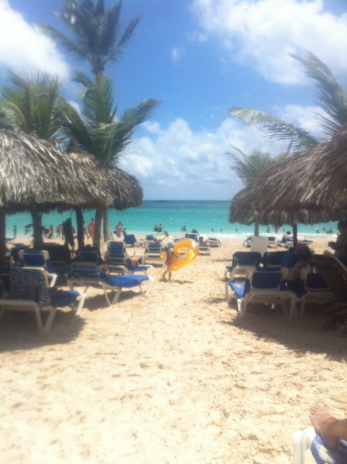vanillaa-sunshine: my photo, dominican republik 2013, please don’t change the source or delete this 