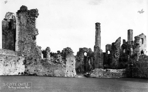 hellohistoria:  Coity Castle During 1100 a stronghold at Coity was completed. The Castle was built o