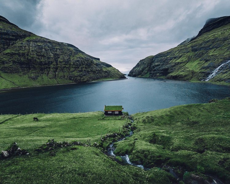 mymodernmet:  Travel Photographer Reveals the Dreamlike Tranquility of the Desolate