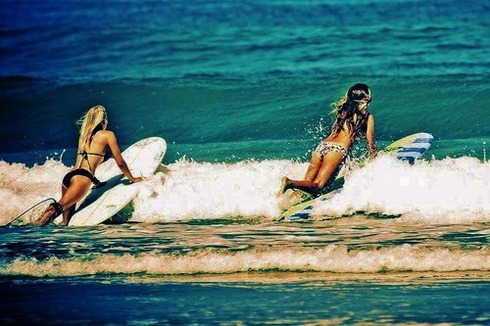 surfing-girls:
“ Surf Girl http://surfing-girls.tumblr.com/
”