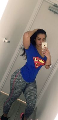 Wow if super woman only looks like this!!!