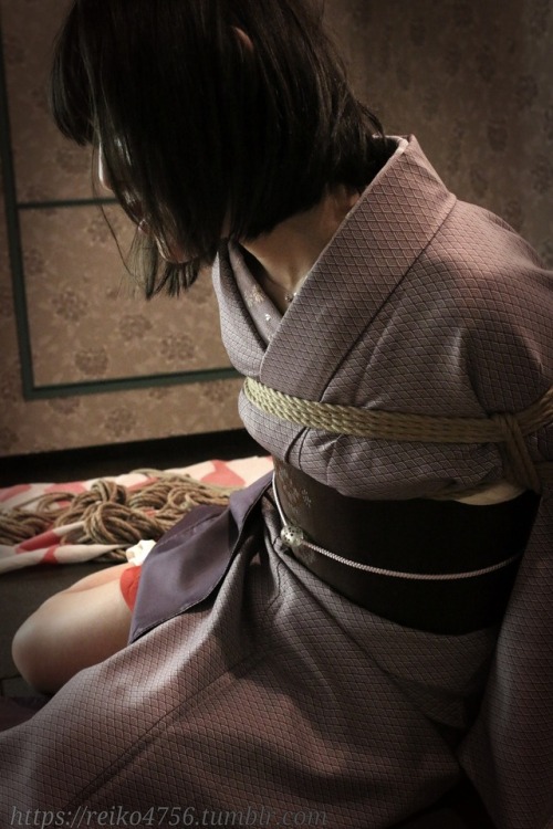 reiko4756:  「和装と縄」1 お久しぶり！やっと写真の編集をしました😃  “Kimono and rope” 1 long time no see! Finally I edited the photo.😃