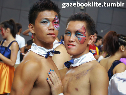 gazebooklite:  If only Ying Kiat’s canoeing teammates knew he liked men.