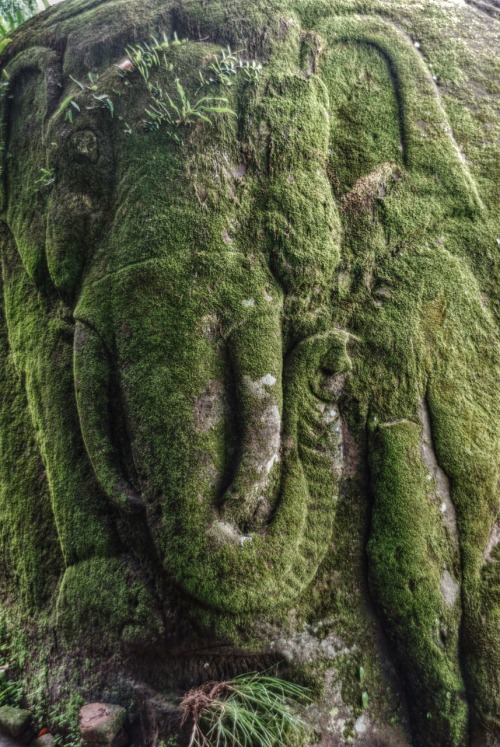 ancientart:Vat Phou, a Khmer Hindu temple complex in southern Laos. The site has been built upon sin