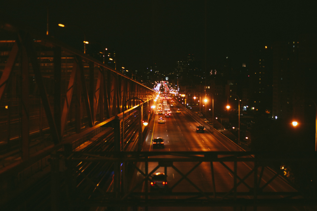 now-youre-cool:  These two photos are taken from the exact same spot off the side