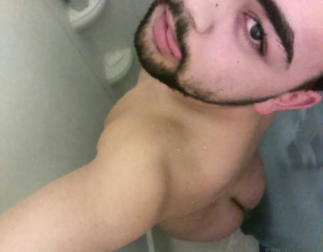 sweetbiglips215:  Submission   Ray Isaiah  Philadelphia