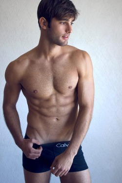 therichdreamer:  furrypty:  http://furrypty.tumblr.com/ – a blog to indulge your senses with the beauty of male shapes.   click on here to see the heaven