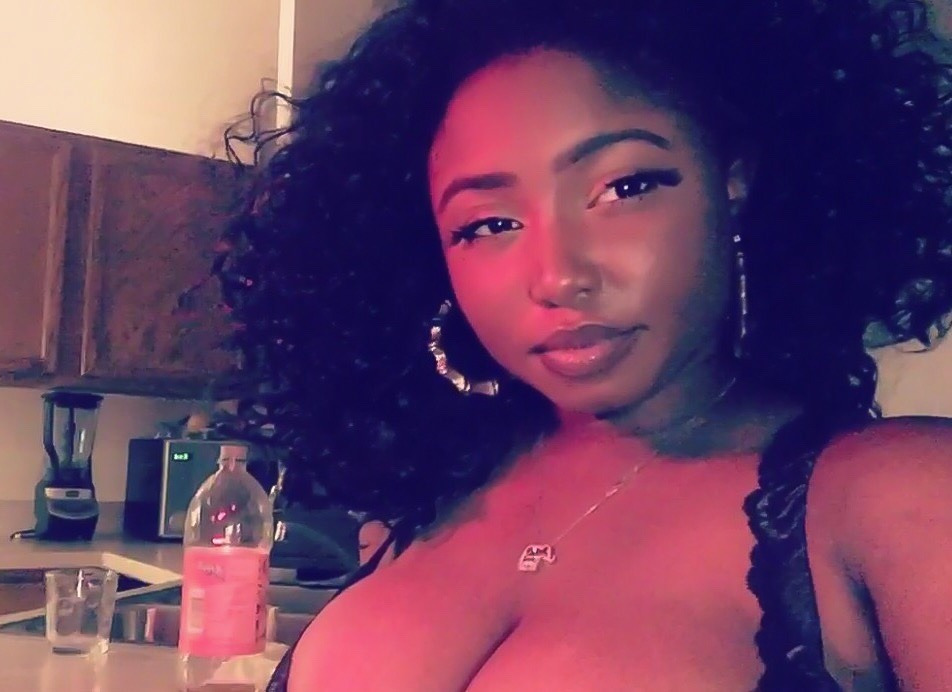 kingkelle: heyyreene:  Hopefully 2k17 treats everyone right 💕 happy blackout 
