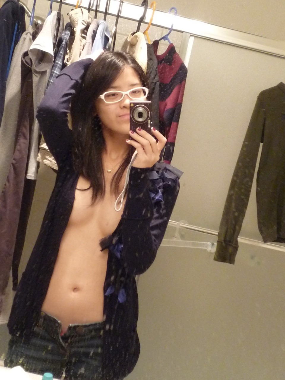 asiangirlsarethefuture:  This one too..love her body