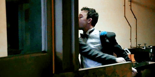 :  Mickey + not being able to control his tongue in Ian’s presence 〜(• ε •〜) 