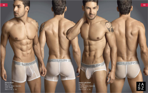 sanalejox:  @RevistaSoho if we have male models like Jorge Varela, why we don’t have a tease of him in #paramujeres issue?